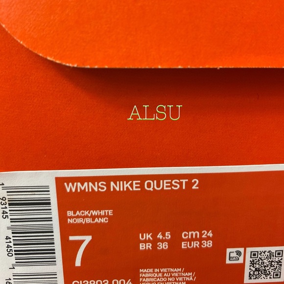 Nike Quest 2 Black White Canvas Women’s Sneakers - Picture 11 of 11